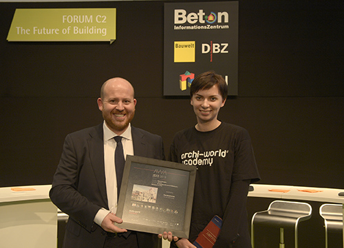 Mr Juan Manuel Herranz and Student Viktoriia Kuripka